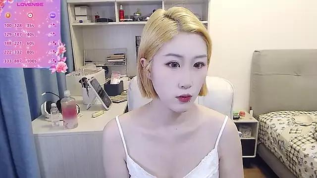 liliya_x on StripChat 