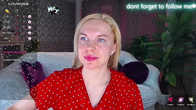 LiSinDoll on StripChat 