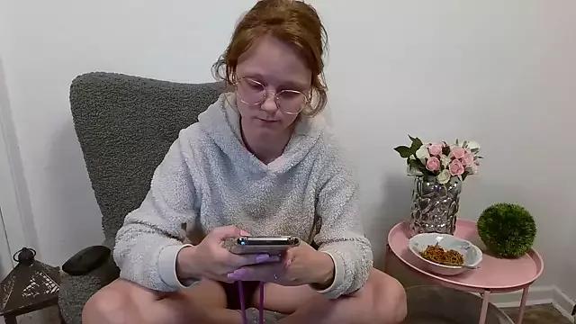 little-leni on StripChat 