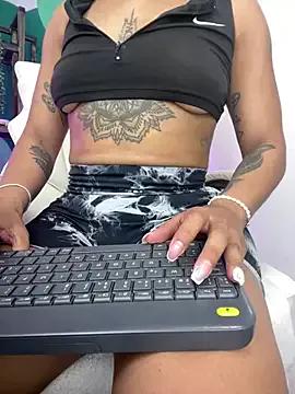 LollaByer on StripChat