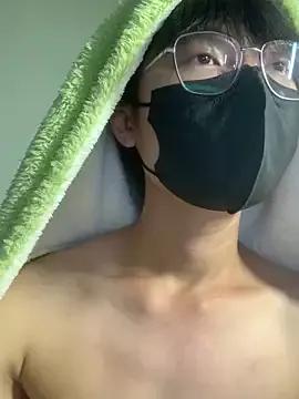 Louis_en_20y on StripChat 