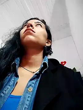 Luianna — Make me hot in public