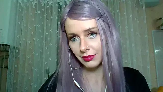 LuminousLady on StripChat 