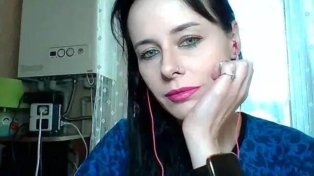 LuminousLady on StripChat 