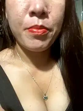 Luna-ass — earn money to buy dresses