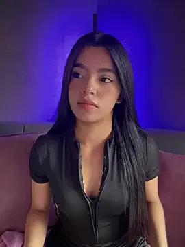 LunaMoore_Pink — Freechat on StripChat