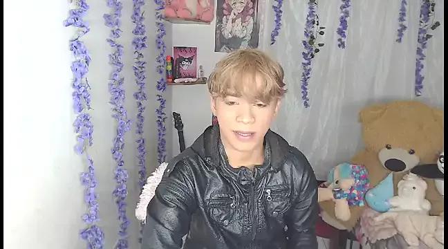 Lunita_Cuter on StripChat 