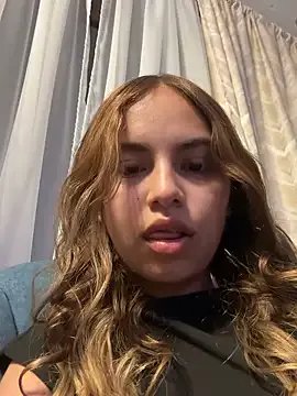 MaelyClaire &mdash; Freechat, 23 years old, 22 viewers