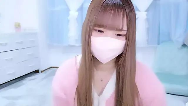 MAIKA_pyon