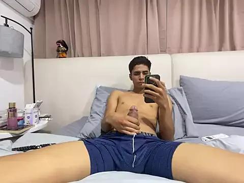 Max_TheHorseDick on StripChat