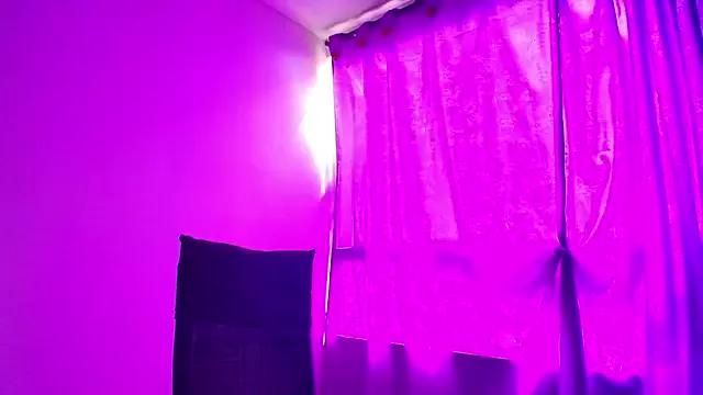 megan_collins96 on StripChat 