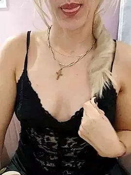 Freechat melissa_35_ on StripChat