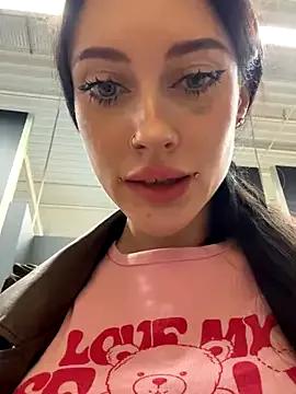 Melissa_crazy on StripChat 