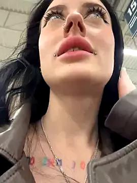 Melissa_crazy on StripChat 