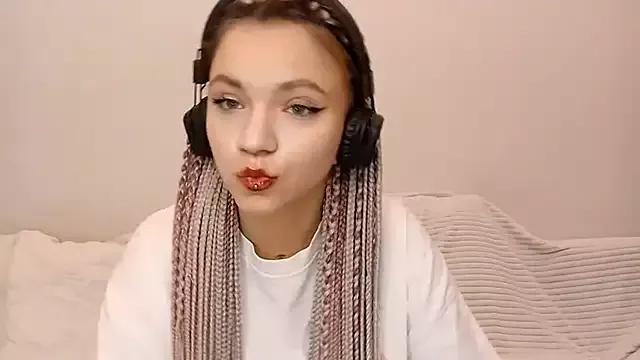 MelodeeCazel on StripChat 