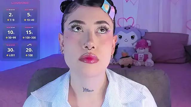 melody_suarez on StripChat