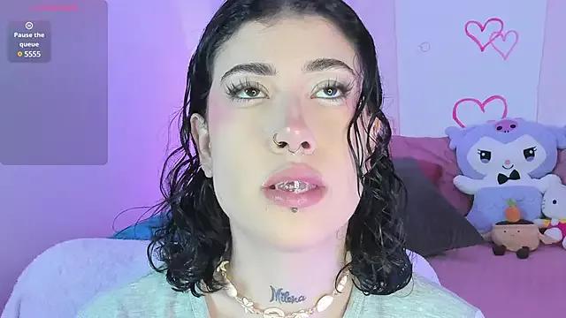 melody_suarez on StripChat