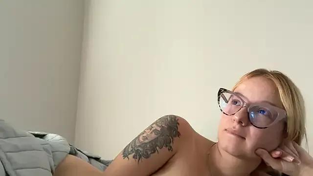 Mermaid-hana on StripChat 