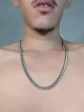 Freechat MicaelRian69 on StripChat