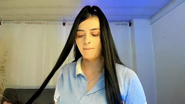 miel_gomez on StripChat