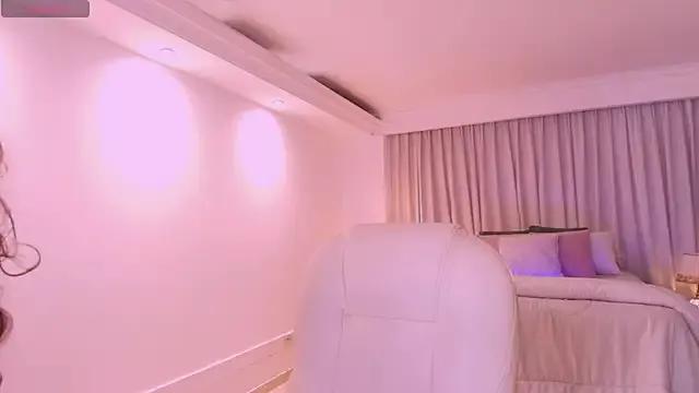 miiaa_evans on StripChat 