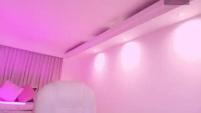 miiaa_evans on StripChat 