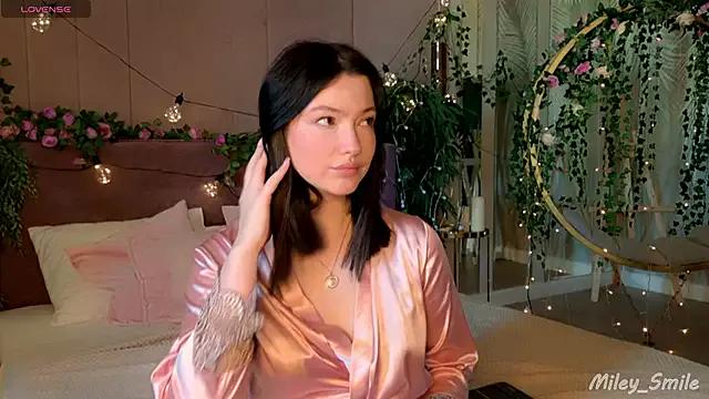 Miley_Smile on StripChat