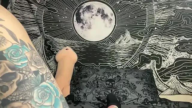 MissMidnightUK on StripChat