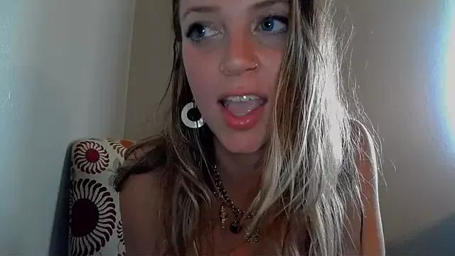 molly_witha_chance on StripChat