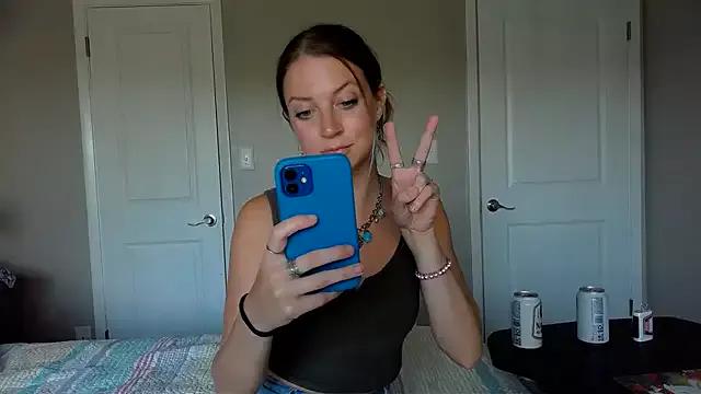 molly_witha_chance on StripChat