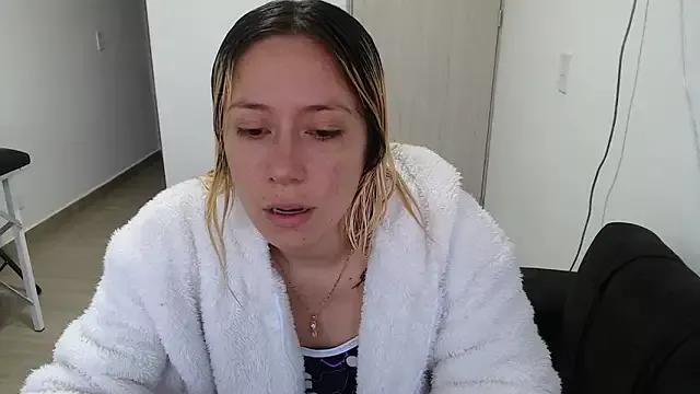 MommyMiaWs on StripChat 