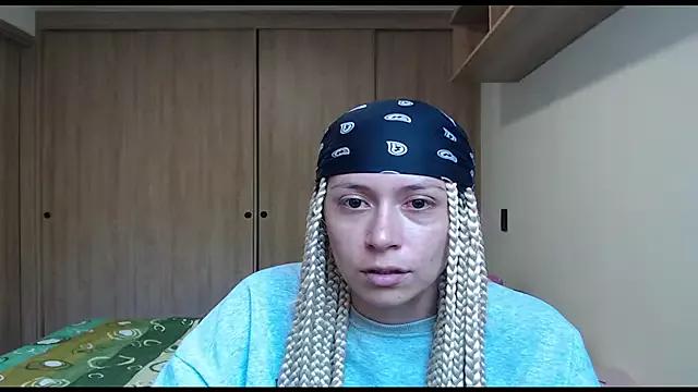 MommyMiaWs on StripChat 