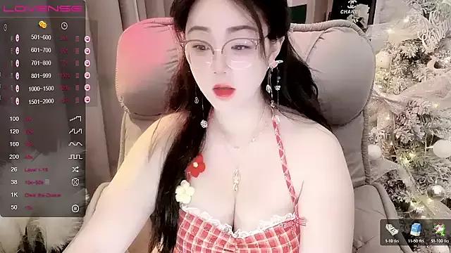 Monica-888 on StripChat 