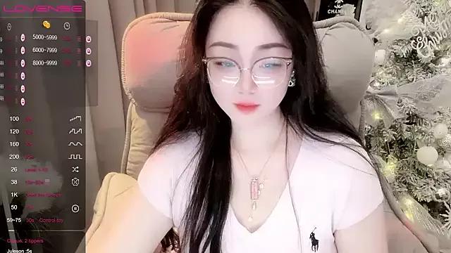 Monica-888 on StripChat 