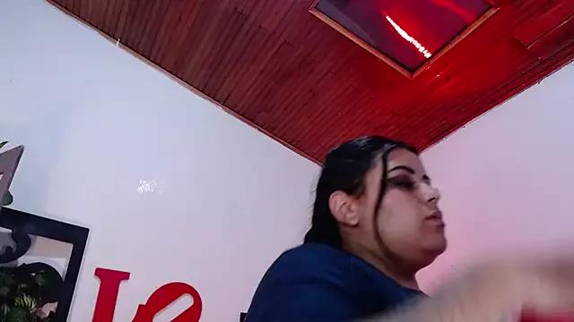 moon_sunflower on StripChat 