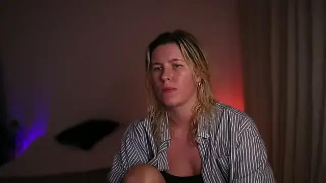 StripChat moonamii is Private moonamii — cum show