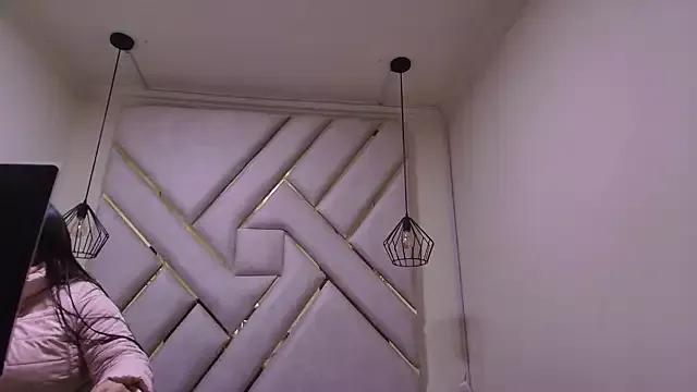 nalalye_cruzz_ on StripChat 