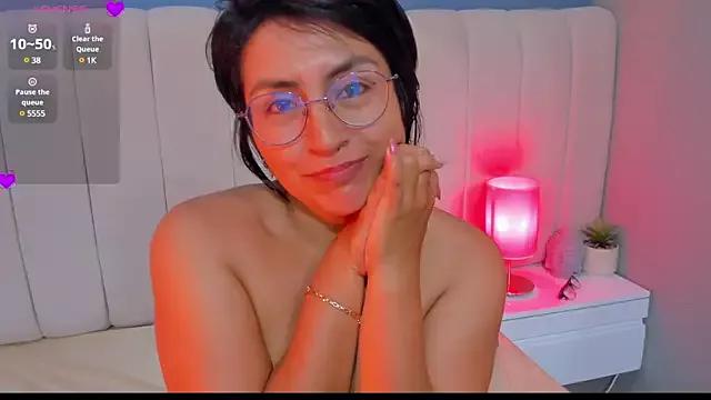 naty_bush — show boobs 10 min