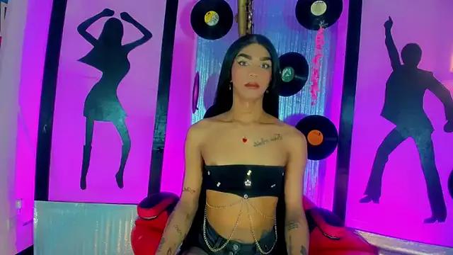 Freechat nickyminach_ on StripChat