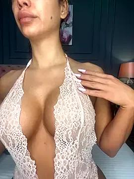 Nicole_Diva on StripChat 