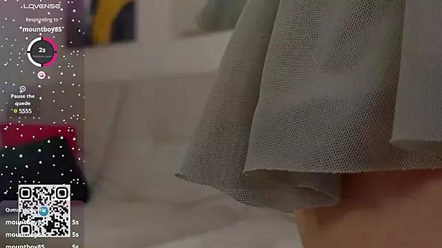 oliviabr0wn0 on StripChat