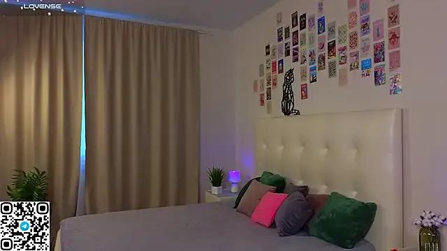 oliviabr0wn0 on StripChat