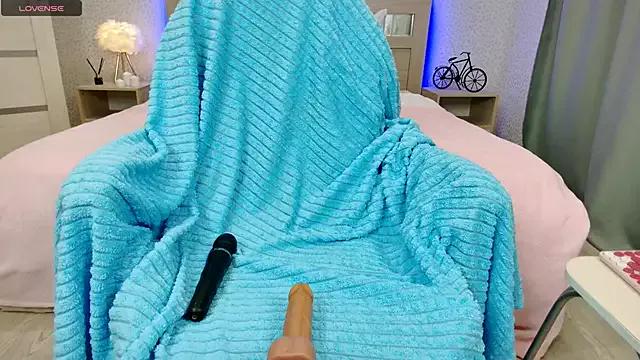 oliviiaa on StripChat