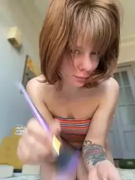 Oopsfoxy on StripChat 