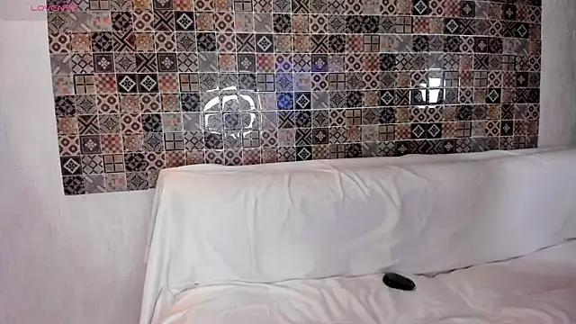 Pamela_Johnsonn on StripChat 