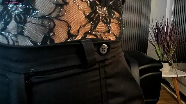 paulina_sweett_ on StripChat