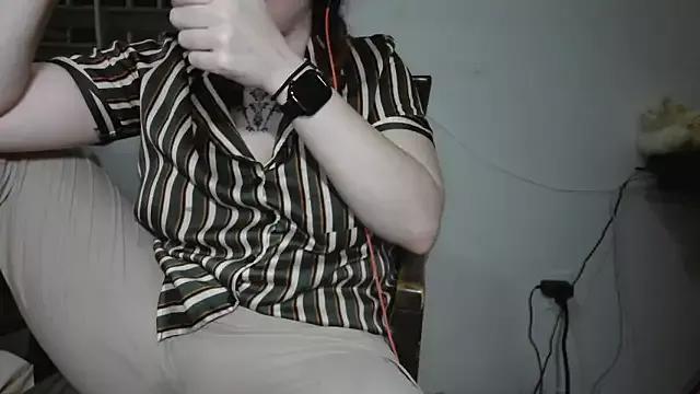poppergirl69 on StripChat 