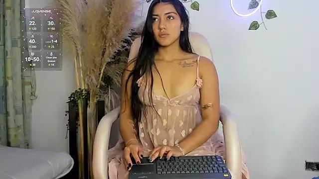 StripChat Quiinn_bx is Freechat Quiinn_bx — RUB MY OILY TITS