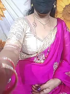 Raashi369 on StripChat 