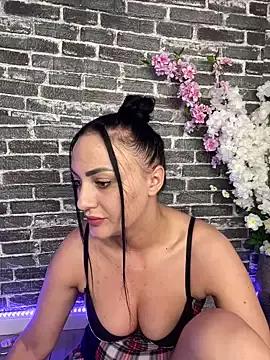 RaisaSalvi on StripChat